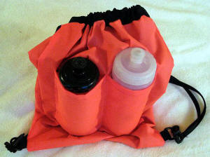 2 bottle-size pockets
