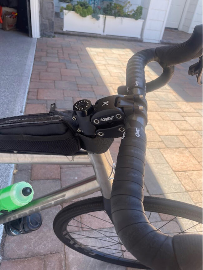 Kinekt suspension stem on a Turner titanium gravel bike