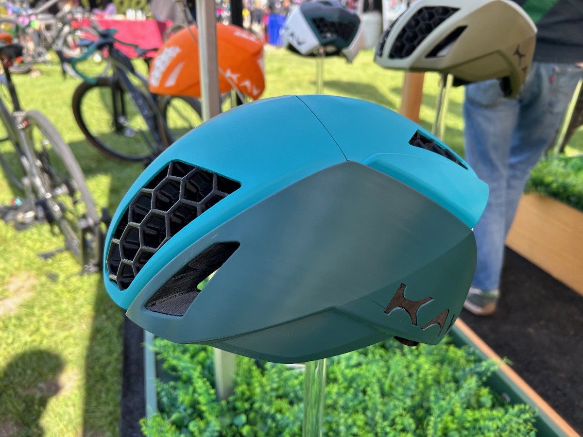 Kav helmet at Sea Otter Classic 2024