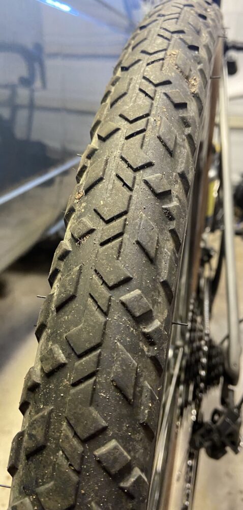 Pirelli Cinturato Gravel M Classic tubeless tires