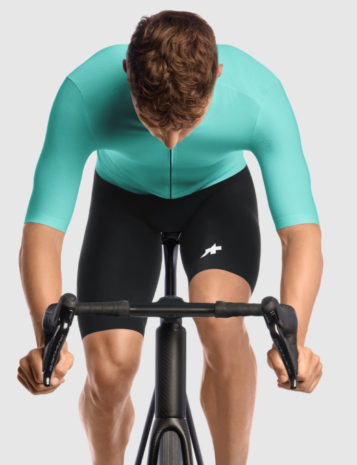 Assos front view