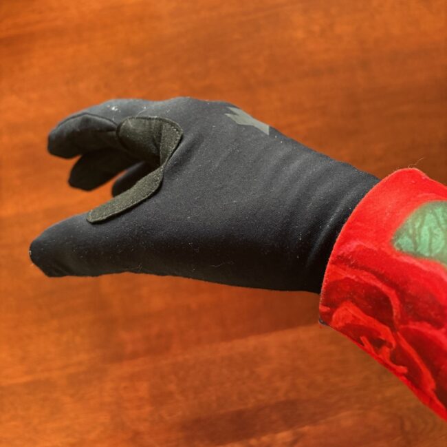 ASSOS Spring/Fall Gloves cuff view