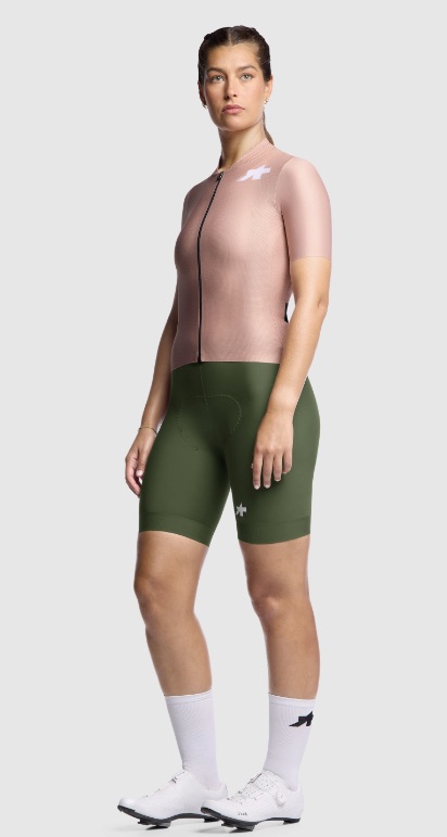 ASSOS Women's summer cycling kit