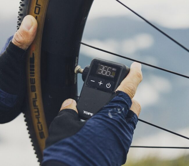 Topeak E-Boost Digital Mini product demo